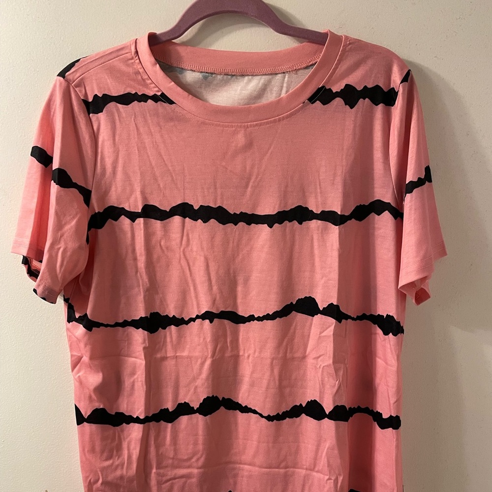 Pink and black top